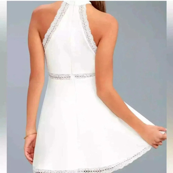 NWT Lulus Reach Out My Hand White Lace Skater Dress size small - Picture 3 of 12